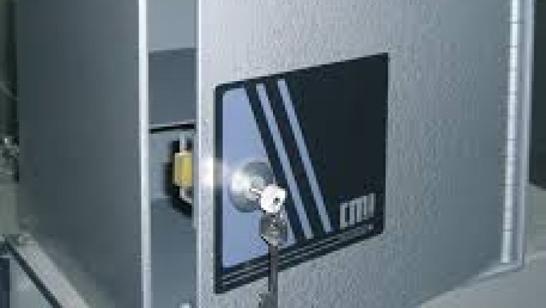 Factors to Consider Before Buying CMI Home Guard Safe Locker