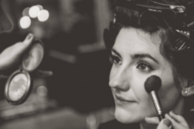 Choosing the right Wedding Hair Style For your Large Day