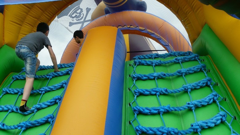 5 Things You Should Know Before Hiring a Jumping Castle