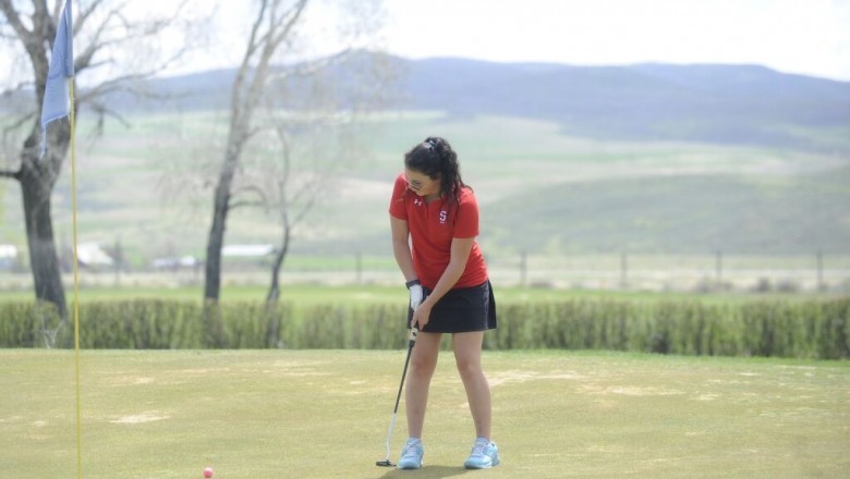 Sailor girls golfers earn top-10 finishes