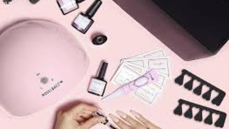 Customary Nail Polish Vs Gel Nail Polish: Which Is a Better Product?