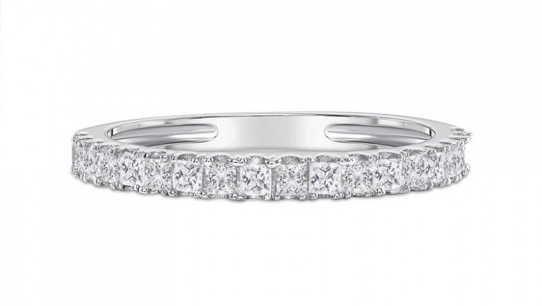 ALL YOU NEED TO KNOW ABOUT WHITE GOLD STACKABLE BANDS | by Clara Pucci | May, 2021 | Medium
