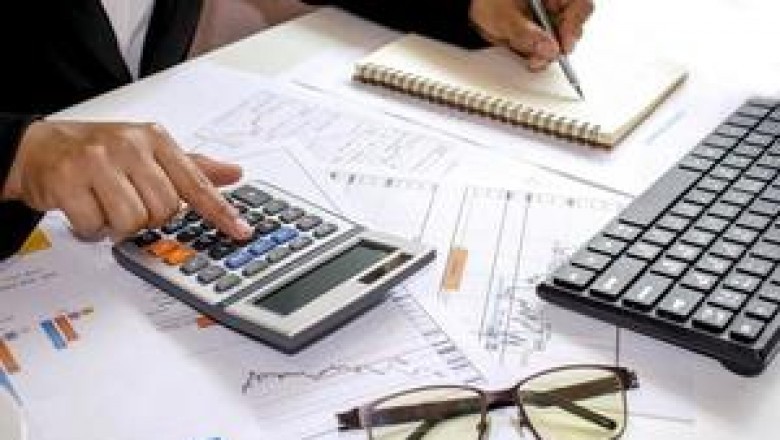 How to Collect Vat from a Local Tax Advisor?