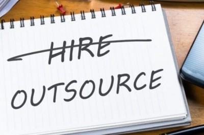 Choosing the Best Digital Marketing Solutions: Outsource or In-House?
