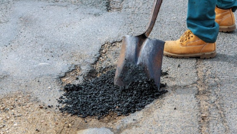 Hiring an Asphalt Driveway Repair Service