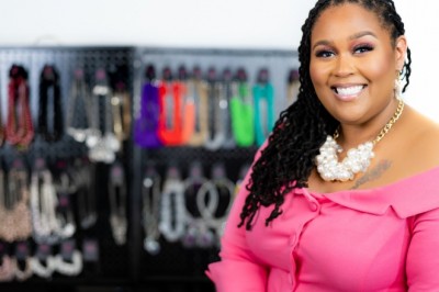 Meet the Nurse Helping Hundreds of US Women & Men Get Their Cash and Confidence Up