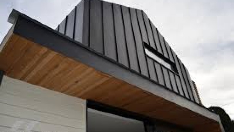 What is a facade design in architecture? Can you suggest some material that can be used for Façade?