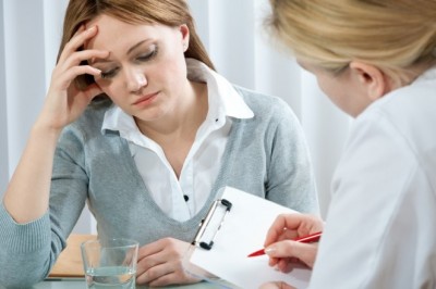 What are the major disadvantages of using LOW DOSE NALTREXONE?