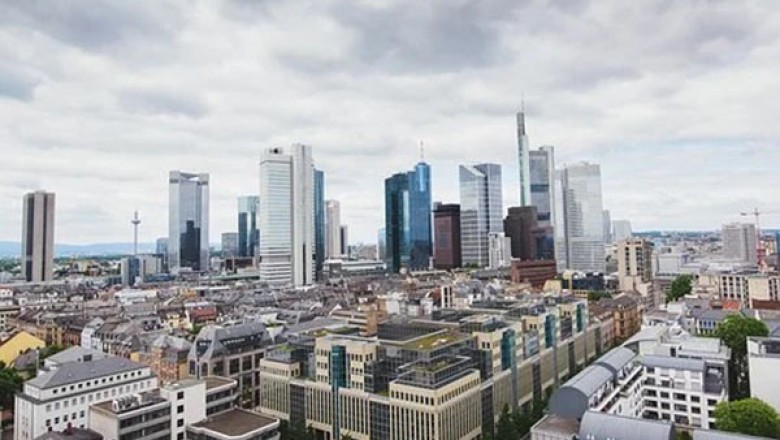 Machine Learning to Nowcast Urbanization