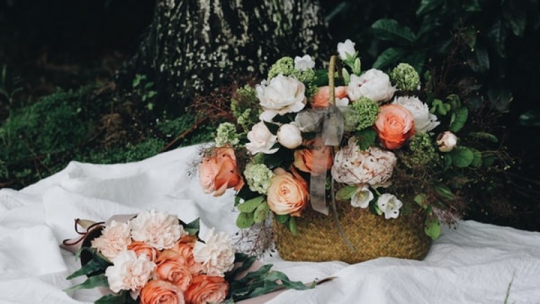 Why Are Wood Flowers Suitable for Funerals?