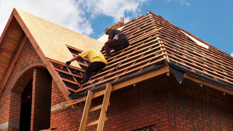 How do I choose a quality roofing contractor?