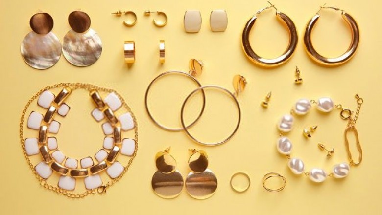 How to Start Your Own Jewelry Business (A Complete Guide)