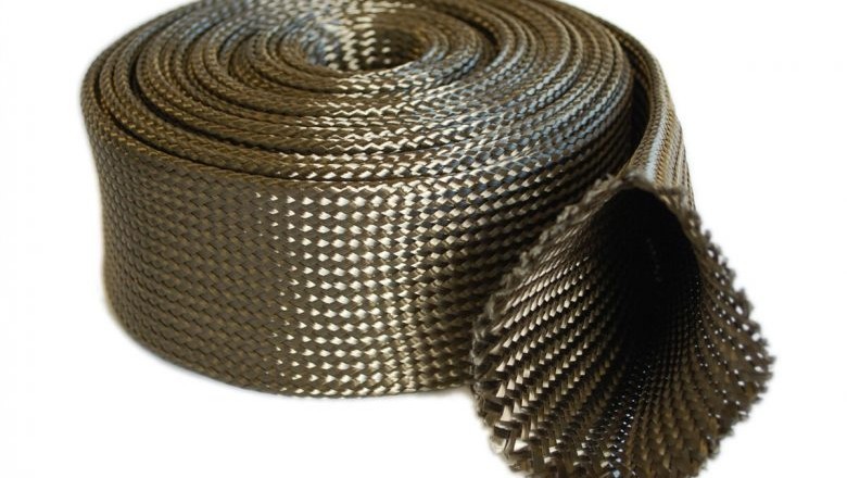 The basalt fibre is made up of very fine fibres of basalt, and its composition consists of the minerals plagioclase, pyroxene and olivine.