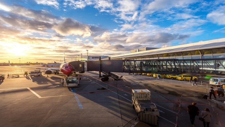 Top 10 Busiest Airports in North America
