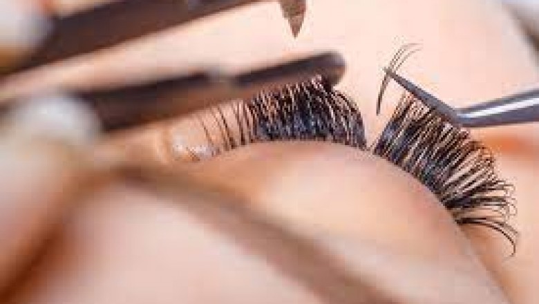 Some facts about about Eyelash Extensions!