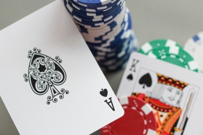 Baccarat Strategy and Online Game Guide