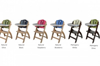 What is the Best Material for a High Chair? Plastic or Wood?