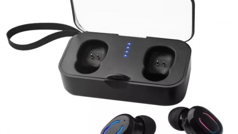 2021 Best Selling T18S TWS 5.0 Wireless Bluetooth In Pakistan - Sadabahaar.