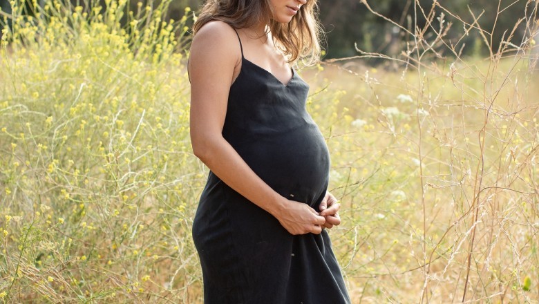 What’s the Deal with Maternity Photoshoots?