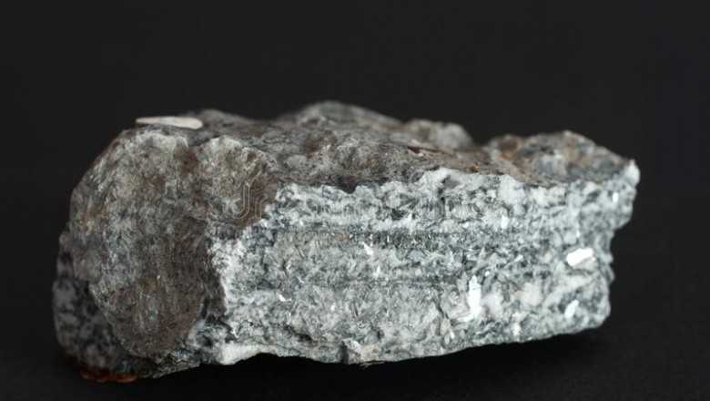 15 Innovative Approaches To Improve Your Alunite.