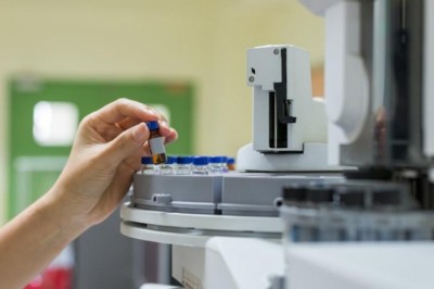 Alzheimer's drugs market players focus on R&D to expand their product portfolio