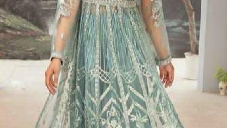 Branded Replica Suits for Women Pakistan