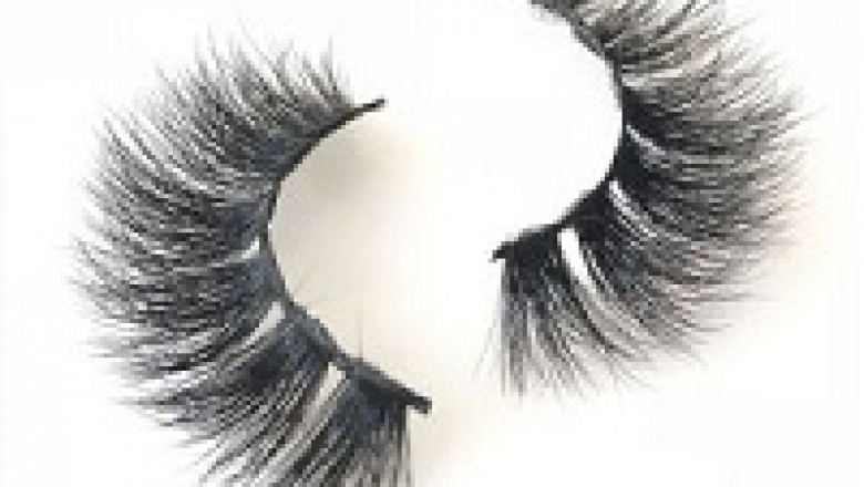 Maintain the Health of Your Eyelashes