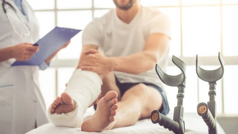 Top 4 Reasons Which Describes Why You Should Visit a Chiropractor