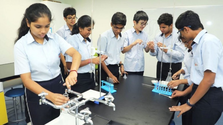 International Schools in Tokyo encourage Senior High School students to focus on developing these Top skills!