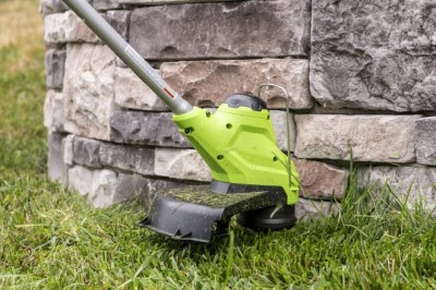5 Versatile Lawn Tools You Need for Your Yard