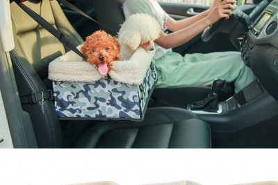 Portable Safety Small Pet Dog Car Seat Carrier Foldable Multifunction Puppy Dog Travel Bed For Car Washable Warm Booster