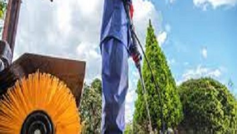 Roof And Gutter Cleaning Hendersonville NC