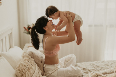 Everything You Wanted to Know About Maternity and Nursing Bras