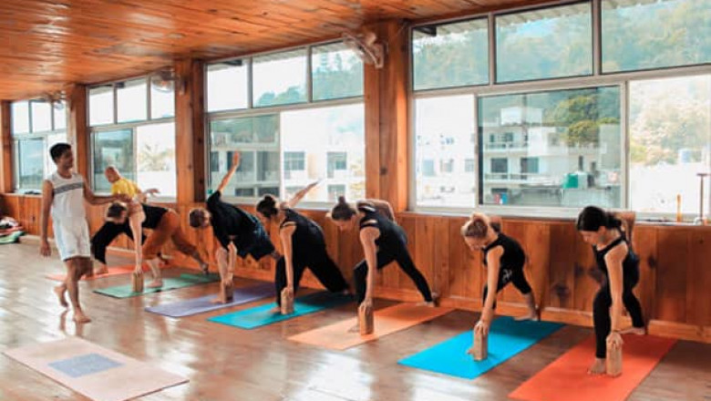 300 hour Yoga Teacher Training in Rishikesh
