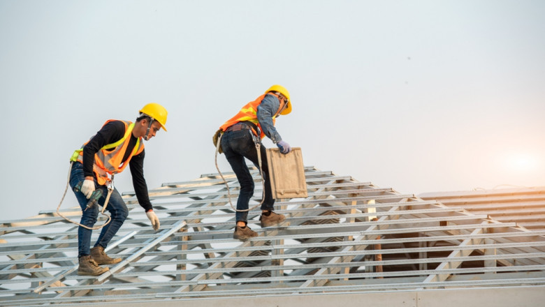 Hire a very good Roofing Specialist to maintain Your Home's Roof Intact