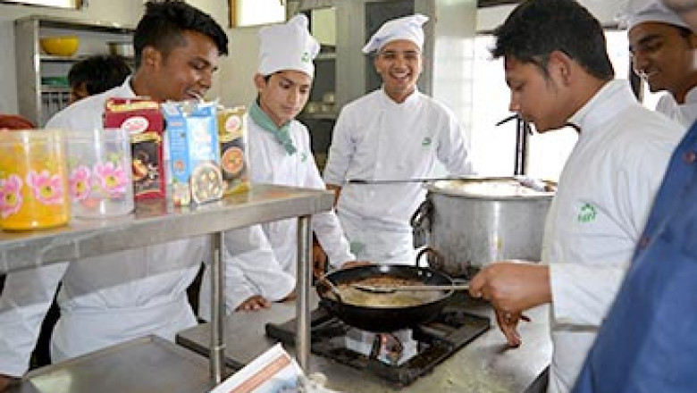A career in Hotel Management and job opportunities | HIT DOON