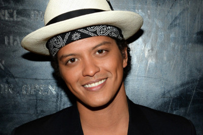 Bruno Mars Bio 2022: Age, Wiki, Net Worth