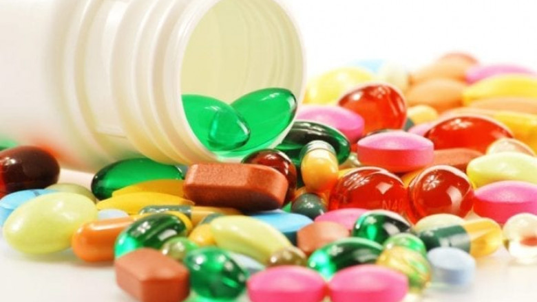Dietary supplements provide several health benefits, such as help prevent migraine headaches
