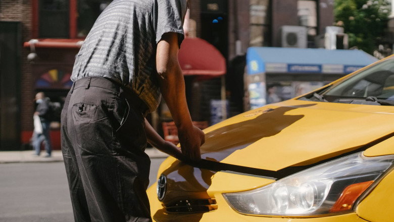 Types of Cracks Addressed by Windshield Repair Tulsa Technicians