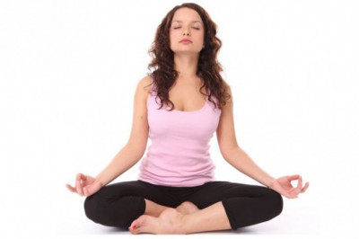 Best Yoga Retreat in Rishikesh | 200 Hours Yoga Tecaher Training in Rishikesh