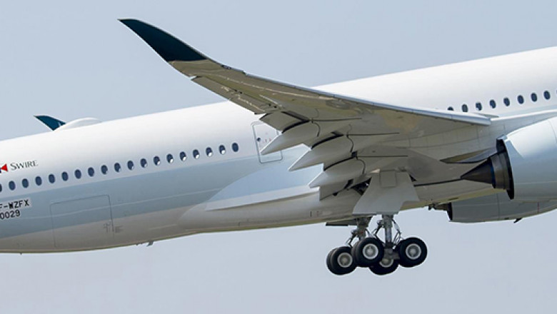 Book Cathay Pacific Flight Tickets - Cathay Pacific Flight Deals | Firstfly Travel