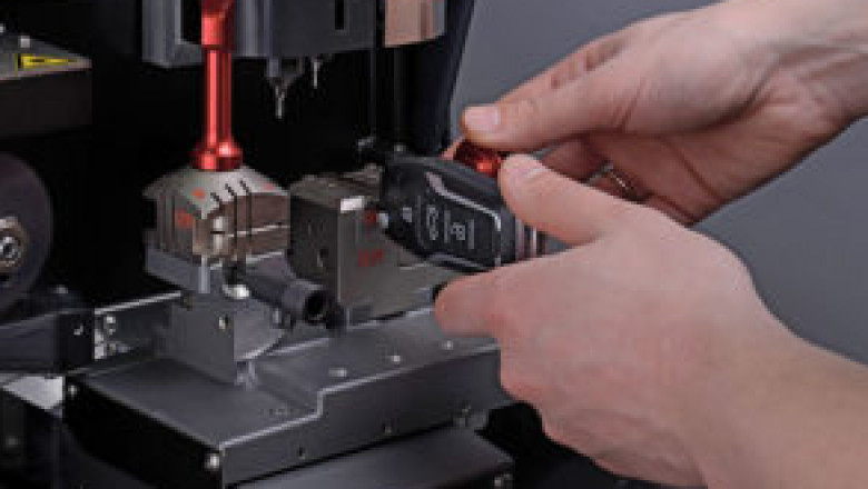 Car locksmith