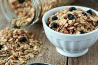 High fiber is found in granola, a breakfast food known for lowering cholesterol and body weight