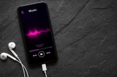 Create a music streaming app like spotify?