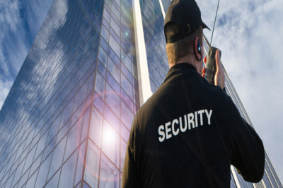 How Private Security Guards Dealing With Angry People?