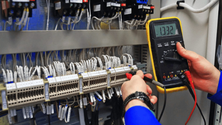 Zoom Electricians Cerritos