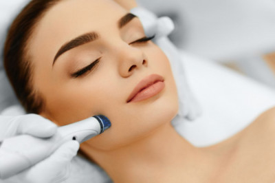 Here Are Reasons To Make Glow Bright Facial: Glow Bright Facial