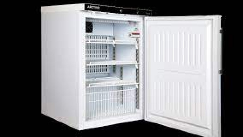 Biomedical Refrigerators store biological samples such as biological reagents, pharmaceuticals, vaccines, blood, blood derivatives, etc.