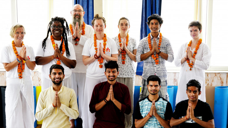 Best 100 Hour Yoga Teacher Training in Rishikesh