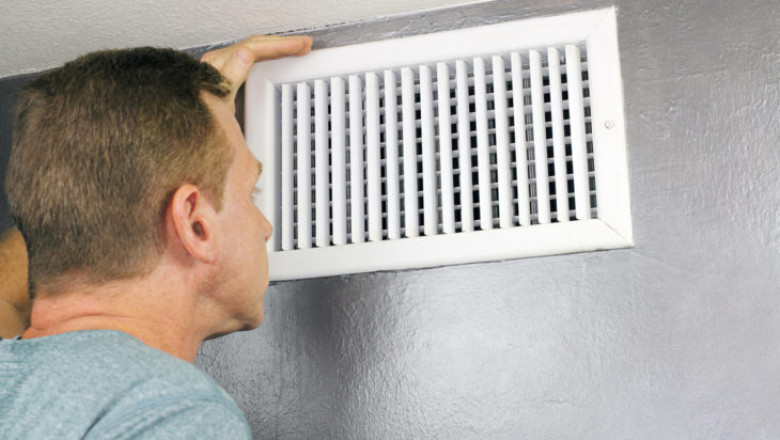 SPLIT SYSTEM AIR CONDITIONER SERVICE